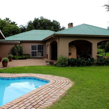 Bietjie Rus Guest House Addo Luaran gambar