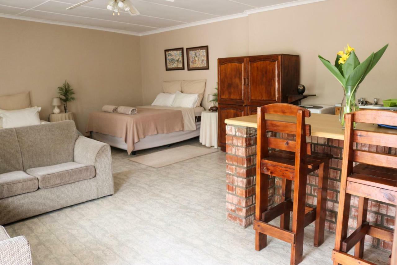 Bietjie Rus Guest House Addo Luaran gambar